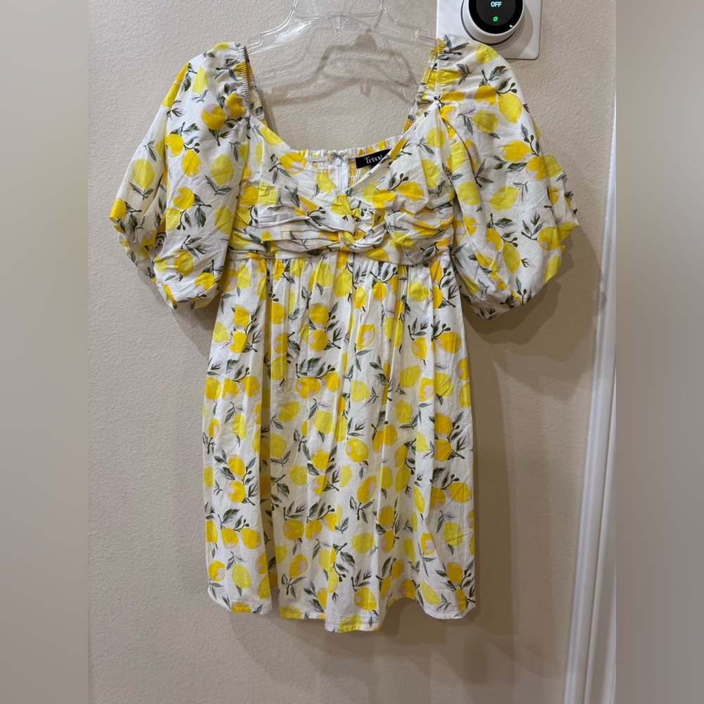 Charming Trixxi Lemon Print Dress Size Small